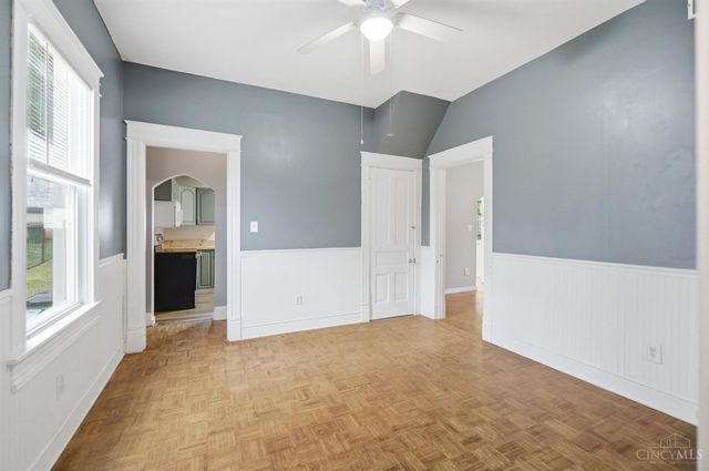 6184 Hillside Avenue, Cincinnati, OH 45233