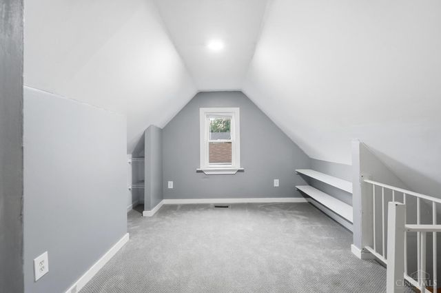 6184 Hillside Avenue, Cincinnati, OH 45233