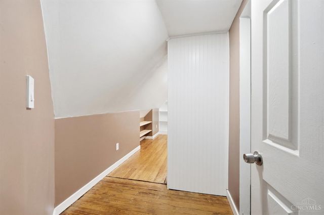6184 Hillside Avenue, Cincinnati, OH 45233