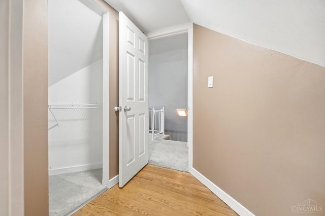 6184 Hillside Avenue, Cincinnati, OH 45233