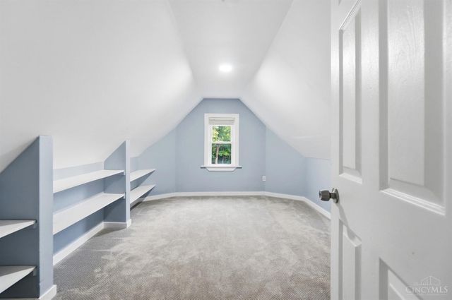 6184 Hillside Avenue, Cincinnati, OH 45233