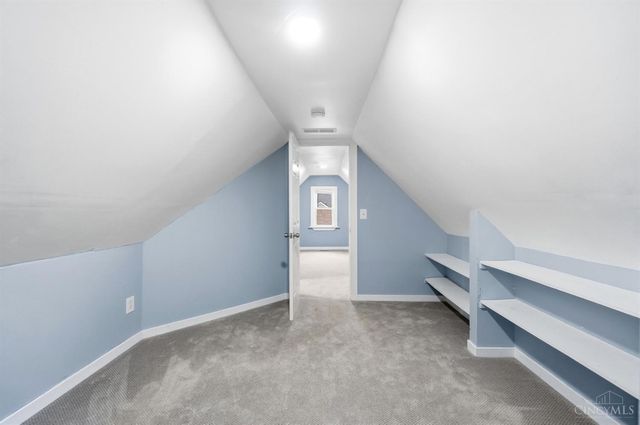 6184 Hillside Avenue, Cincinnati, OH 45233