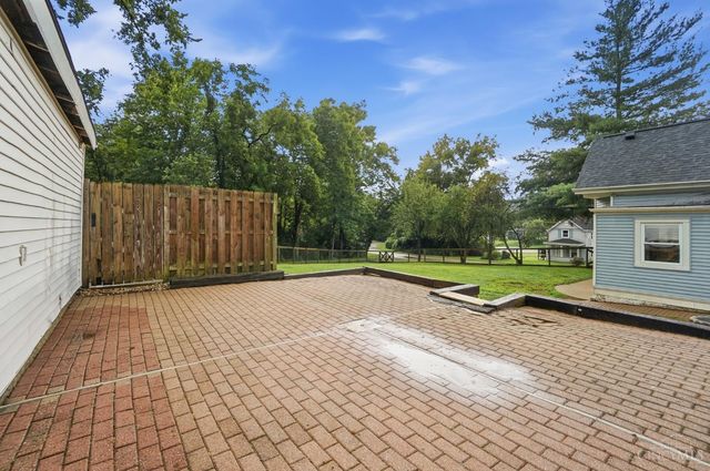 6184 Hillside Avenue, Cincinnati, OH 45233