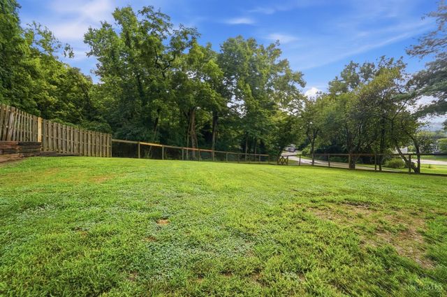 6184 Hillside Avenue, Cincinnati, OH 45233