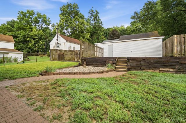 6184 Hillside Avenue, Cincinnati, OH 45233