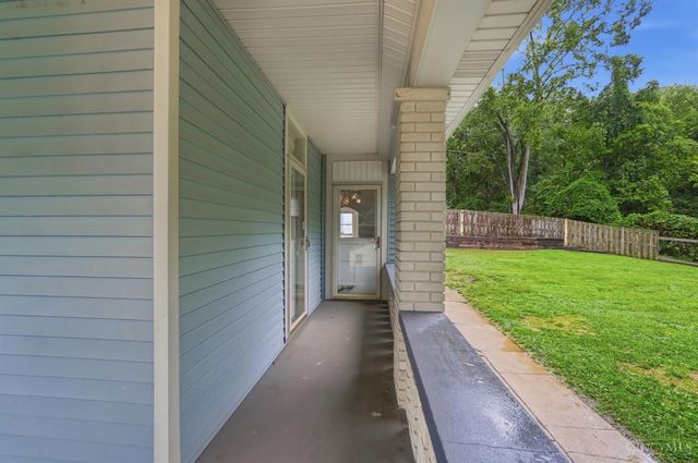 6184 Hillside Avenue, Cincinnati, OH 45233