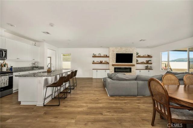 20996 Mountain Gate Drive, Riverside, CA 92507