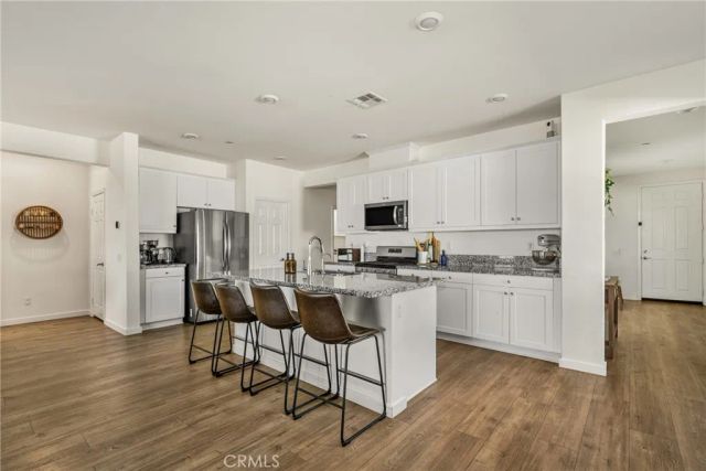 20996 Mountain Gate Drive, Riverside, CA 92507