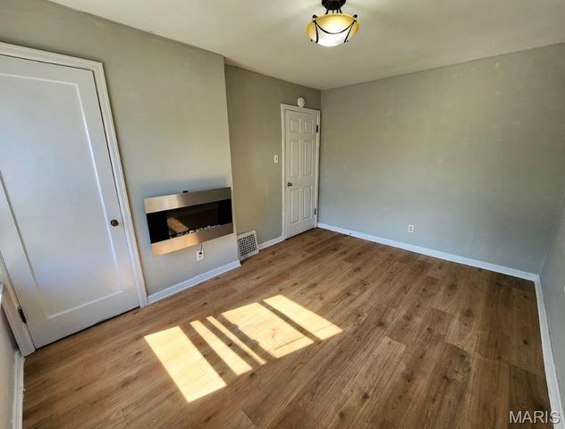 405 Tower Grove Place, St Charles, MO 63301