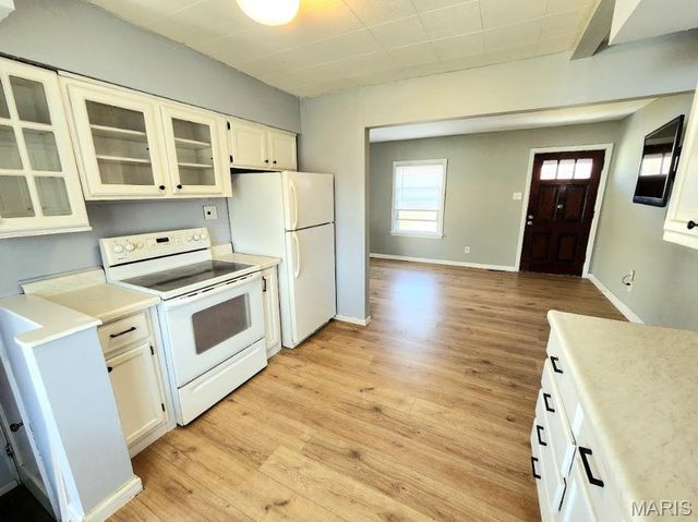 405 Tower Grove Place, St Charles, MO 63301