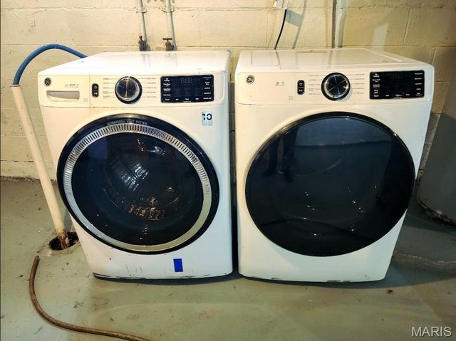 405 Tower Grove Place, St Charles, MO 63301