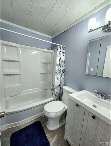 405 Tower Grove Place, St Charles, MO 63301