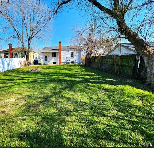 405 Tower Grove Place, St Charles, MO 63301