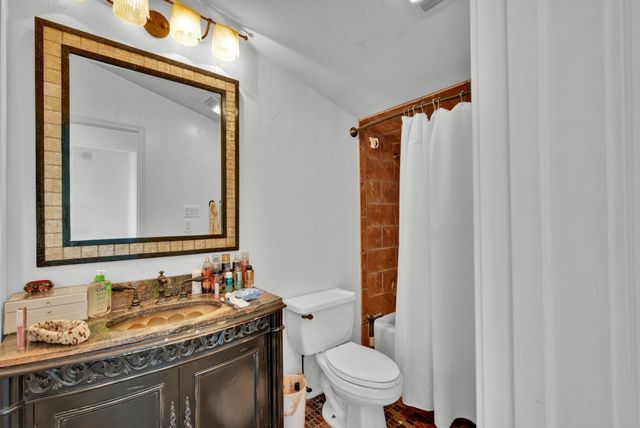 734 Chinquapin Drive, Shreveport, LA 71106