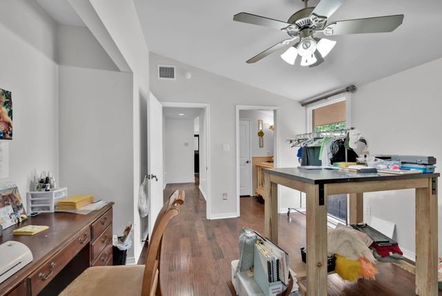 734 Chinquapin Drive, Shreveport, LA 71106