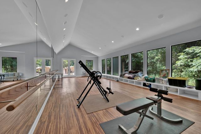 734 Chinquapin Drive, Shreveport, LA 71106