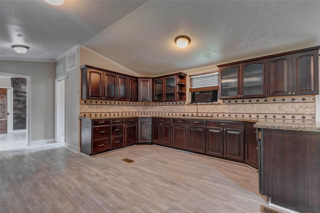 1801 Wallisville Road, Liberty, TX 77575