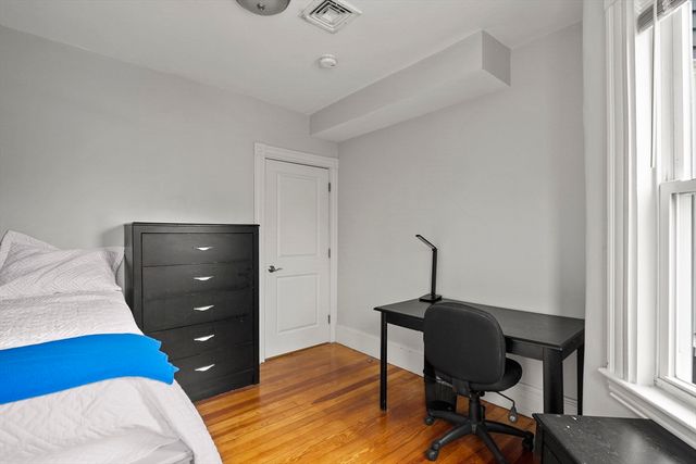 139 Adams St. 3, Waltham, MA 02453