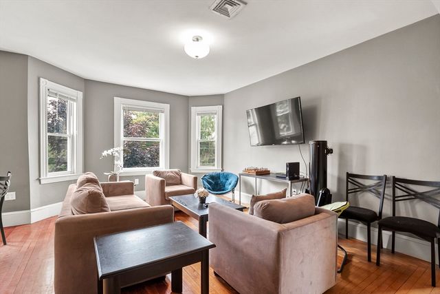 139 Adams St. 3, Waltham, MA 02453