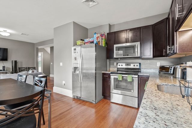 139 Adams St. 3, Waltham, MA 02453