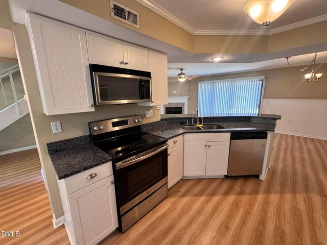 7750 Falcon Rest Circle 7750, Raleigh, NC 27615