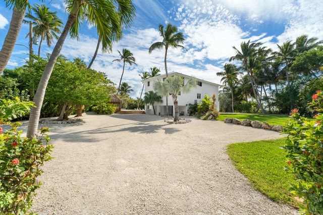 83407 Old Highway, Upper Matecumbe Key Islamorada, FL 33036