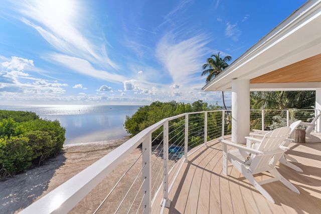 83407 Old Highway, Upper Matecumbe Key Islamorada, FL 33036
