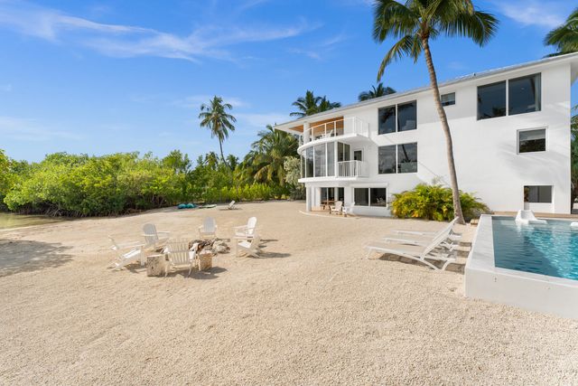 83407 Old Highway, Upper Matecumbe Key Islamorada, FL 33036