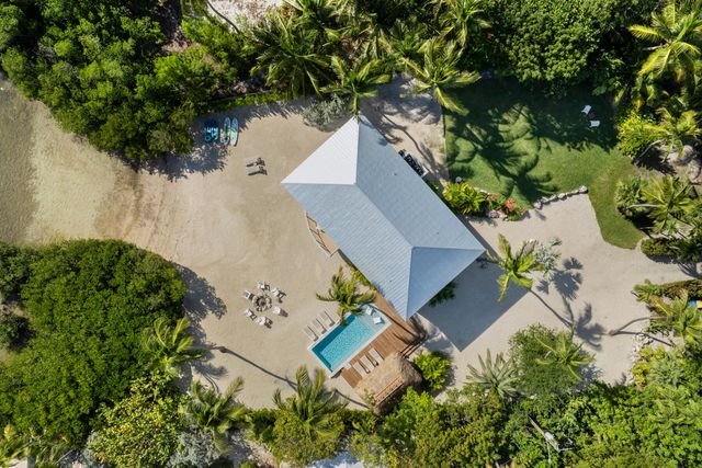 83407 Old Highway, Upper Matecumbe Key Islamorada, FL 33036