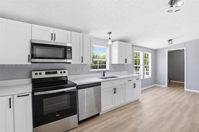 1446 seminole ave, Other City - In The State Of Florida, FL 33935