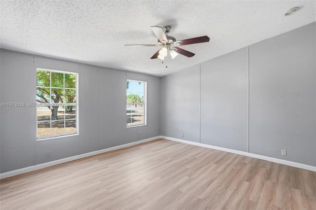 1446 seminole ave, Other City - In The State Of Florida, FL 33935