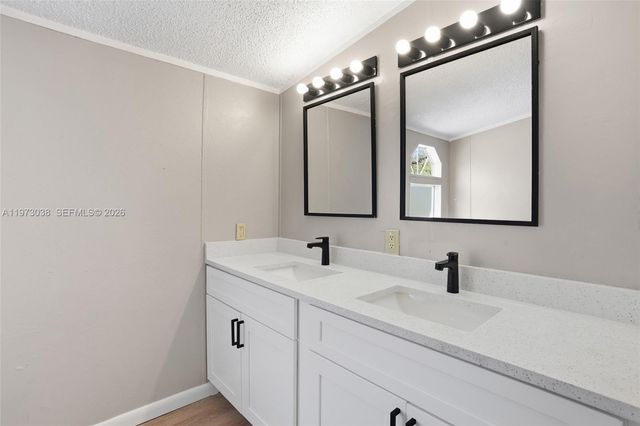 1446 seminole ave, Other City - In The State Of Florida, FL 33935