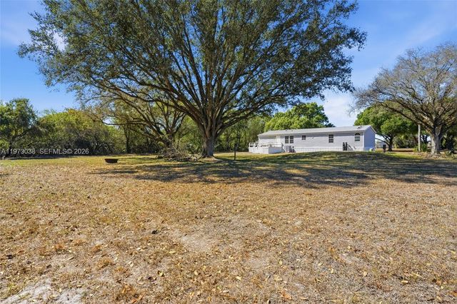 1446 seminole ave, Other City - In The State Of Florida, FL 33935