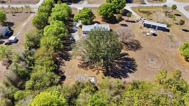 1446 seminole ave, Other City - In The State Of Florida, FL 33935