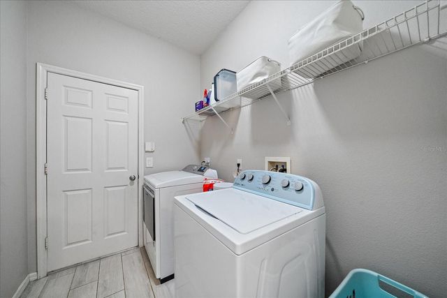 11719 WINDING WOODS WAY, Lakewood Ranch, FL 34202