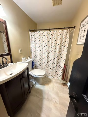4103 Tannis Terrace, Salina, NY 13090
