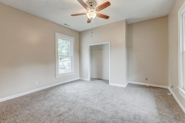 945 Clark St, Clarksville, TN 37040