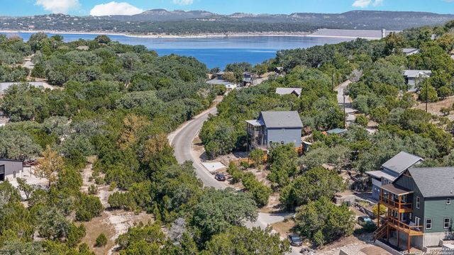 312 Skyline, Canyon Lake, TX 78133
