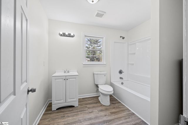 141 Edge Street, Wellford, SC 29385