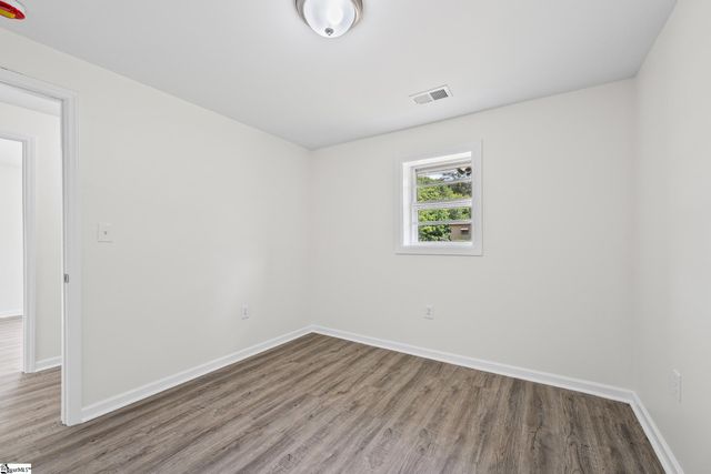 141 Edge Street, Wellford, SC 29385