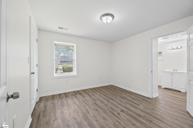 141 Edge Street, Wellford, SC 29385