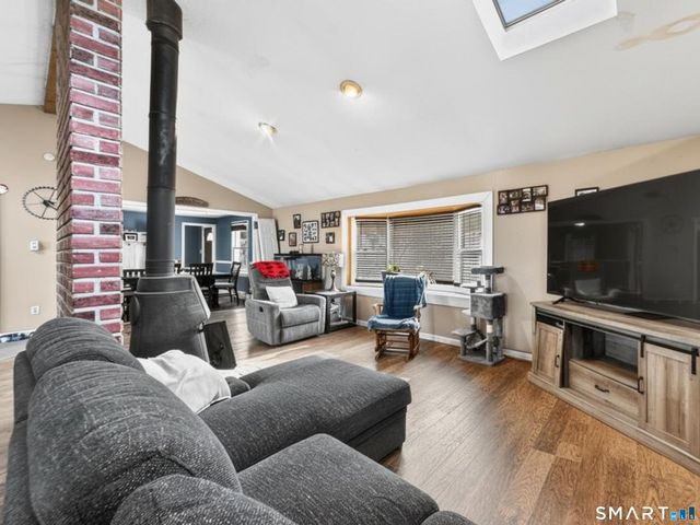 156 Back Rimmon Road, Beacon Falls, CT 06403