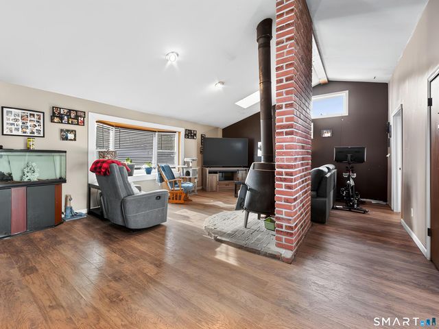 156 Back Rimmon Road, Beacon Falls, CT 06403