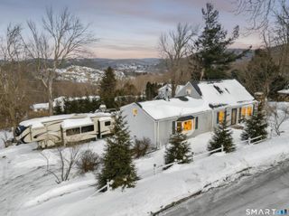 156 Back Rimmon Road, Beacon Falls, CT 06403