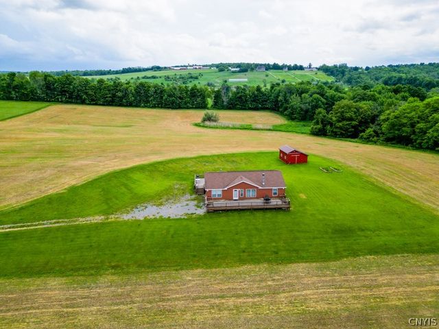 264 Hallenneck Rd, Warren, NY 13407