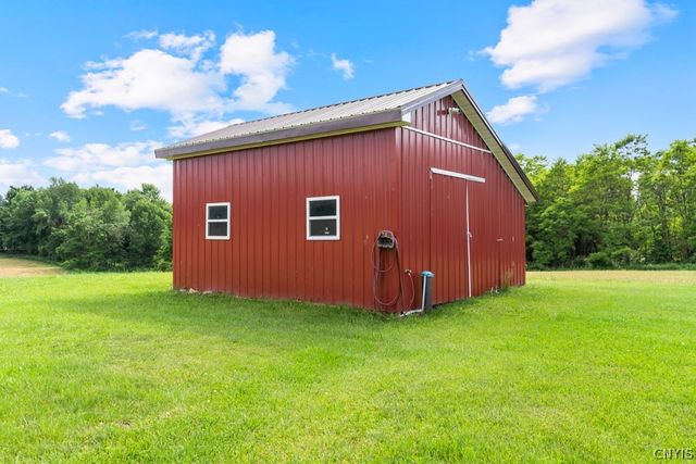 264 Hallenneck Rd, Warren, NY 13407