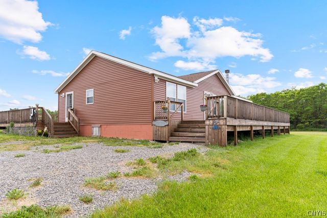 264 Hallenneck Rd, Warren, NY 13407