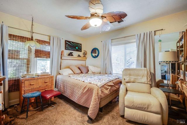 3160 Sunridge Dr, Santa Rosa, CA 95409