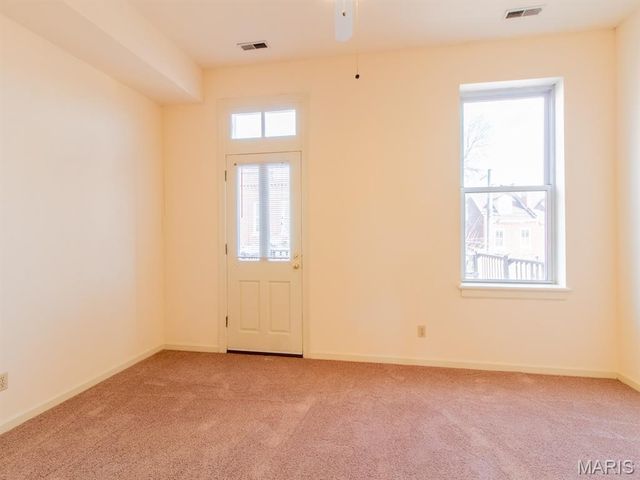 915 Ann Avenue, St Louis, MO 63104