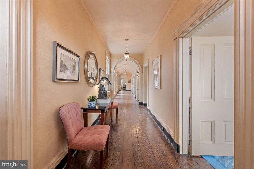 Image 13 of property listing at 2805 P ST NW, Washington, DC 20007